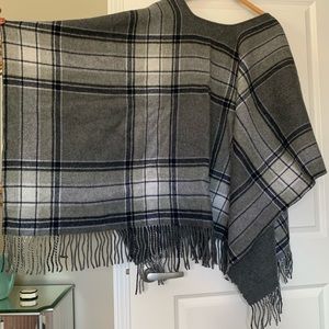 Theory Italian wool poncho